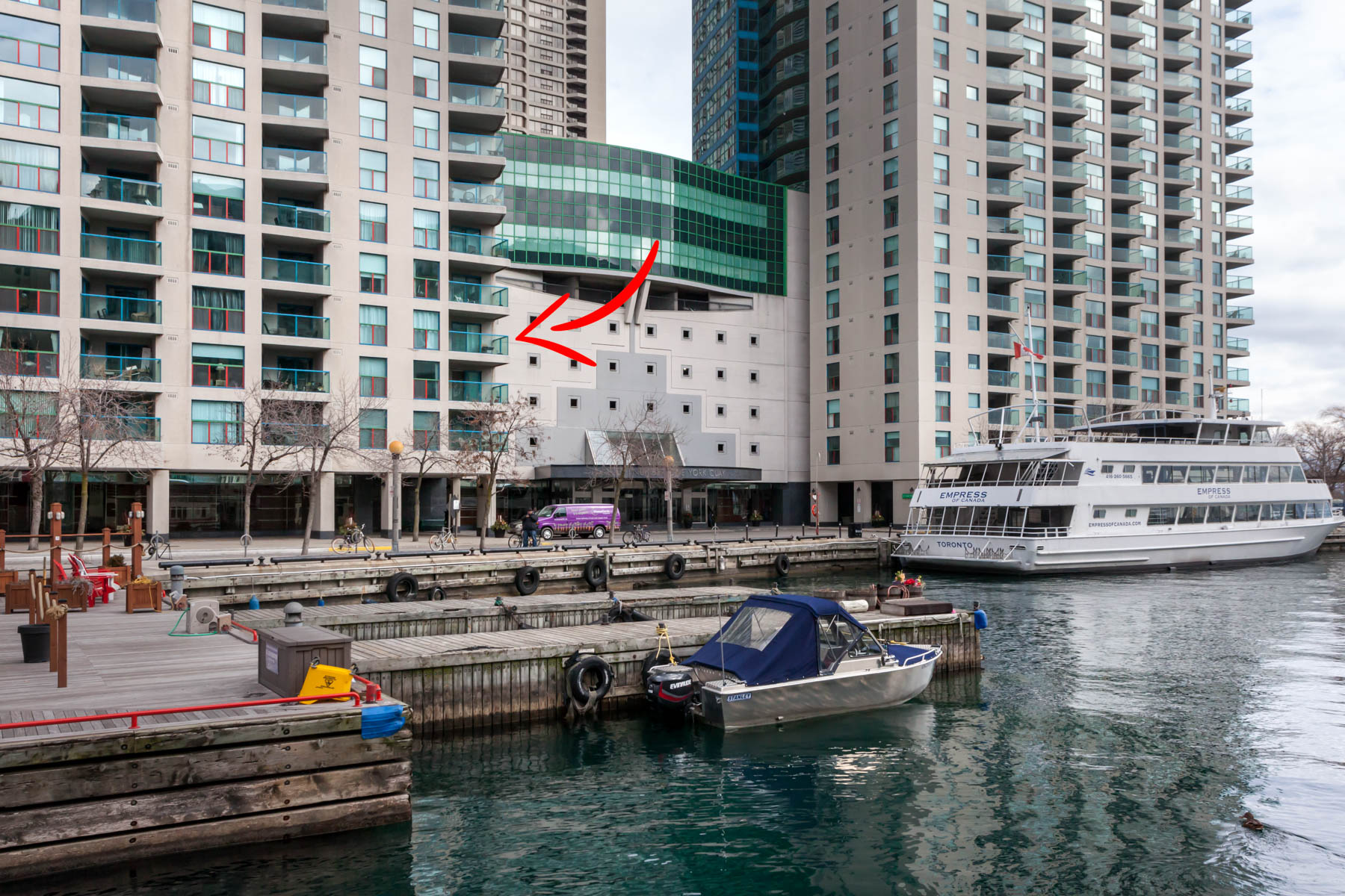 77 Harbour Square 1801